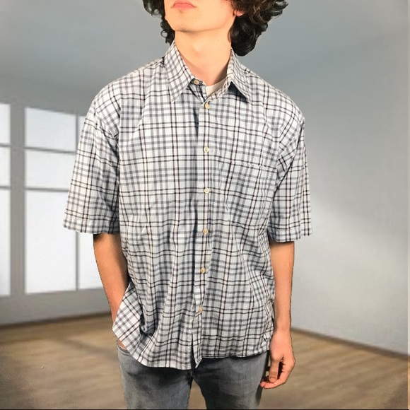 Authentic Burberry Short Sleeve Button Down Shirt - Picture 2 of 8